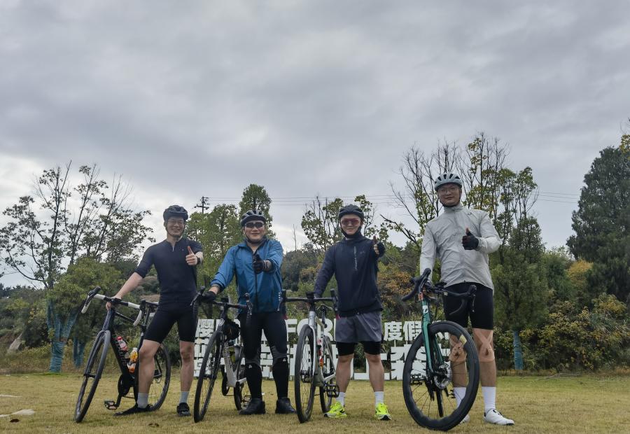 1733448445719332E4B0.jpg IMG_6029.JPG