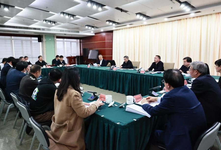 17395079875425356E24.jpg 1889996017310519296_1280px.jpg